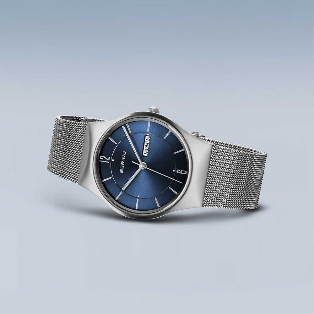 Bering Day Date Classic | silber gebürstet | 11938-003DD
