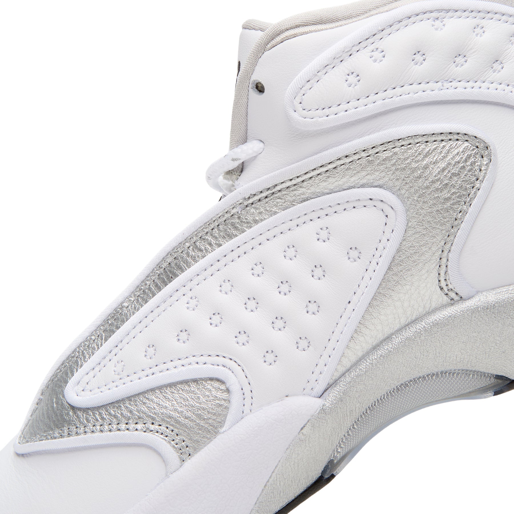Air Jordan OG (White/Metallic Silver-Black)