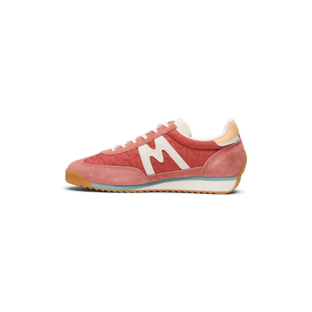 Karhu Mestari (Light Mahogany / Blanc De Blanc)