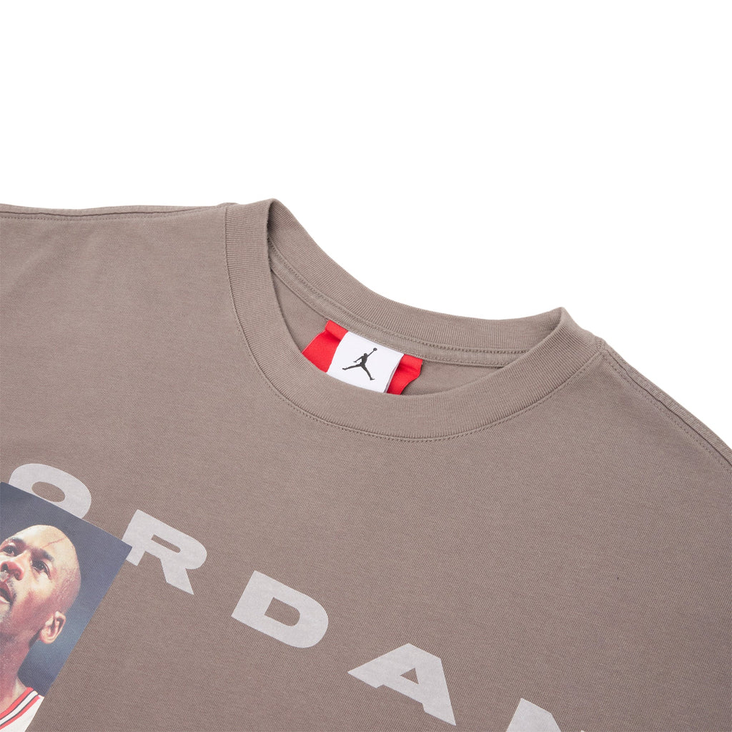 Air Jordan M J IH Above SS Tee (Cave Stone)