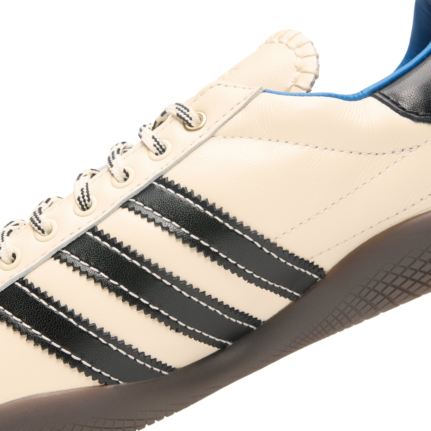 adidas WB Karintha OG (Wonwhi/Cblack/Lusblu)