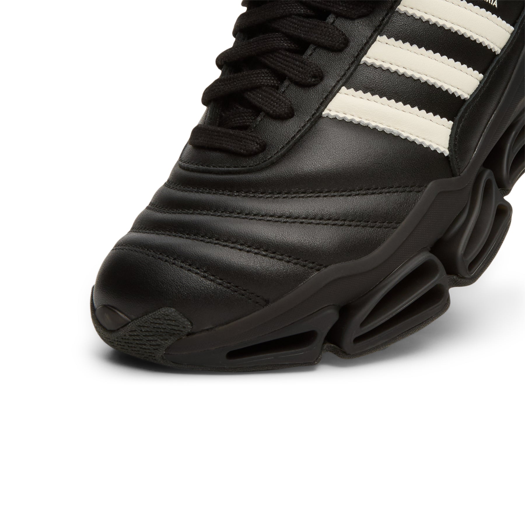 adidas Chavarria Megaride WC (Core Black/Off White/Core Black)