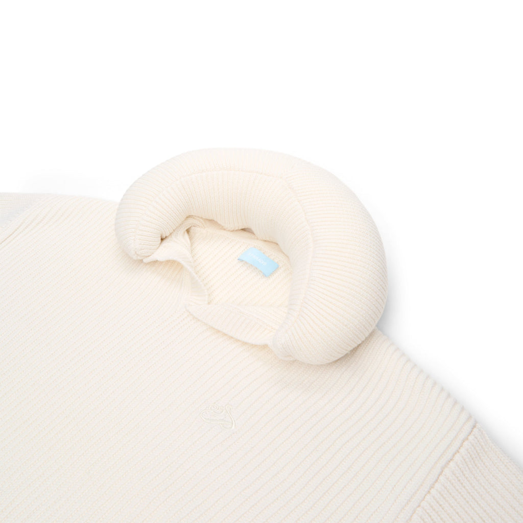 3.Paradis Pillow Neck Knit Sweater (Truewhite)