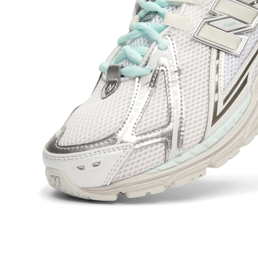 New Balance U1906R (White)