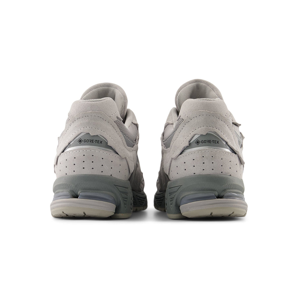 New Balance 2002R Gore-Tex (Slate Grey/Castlerock)