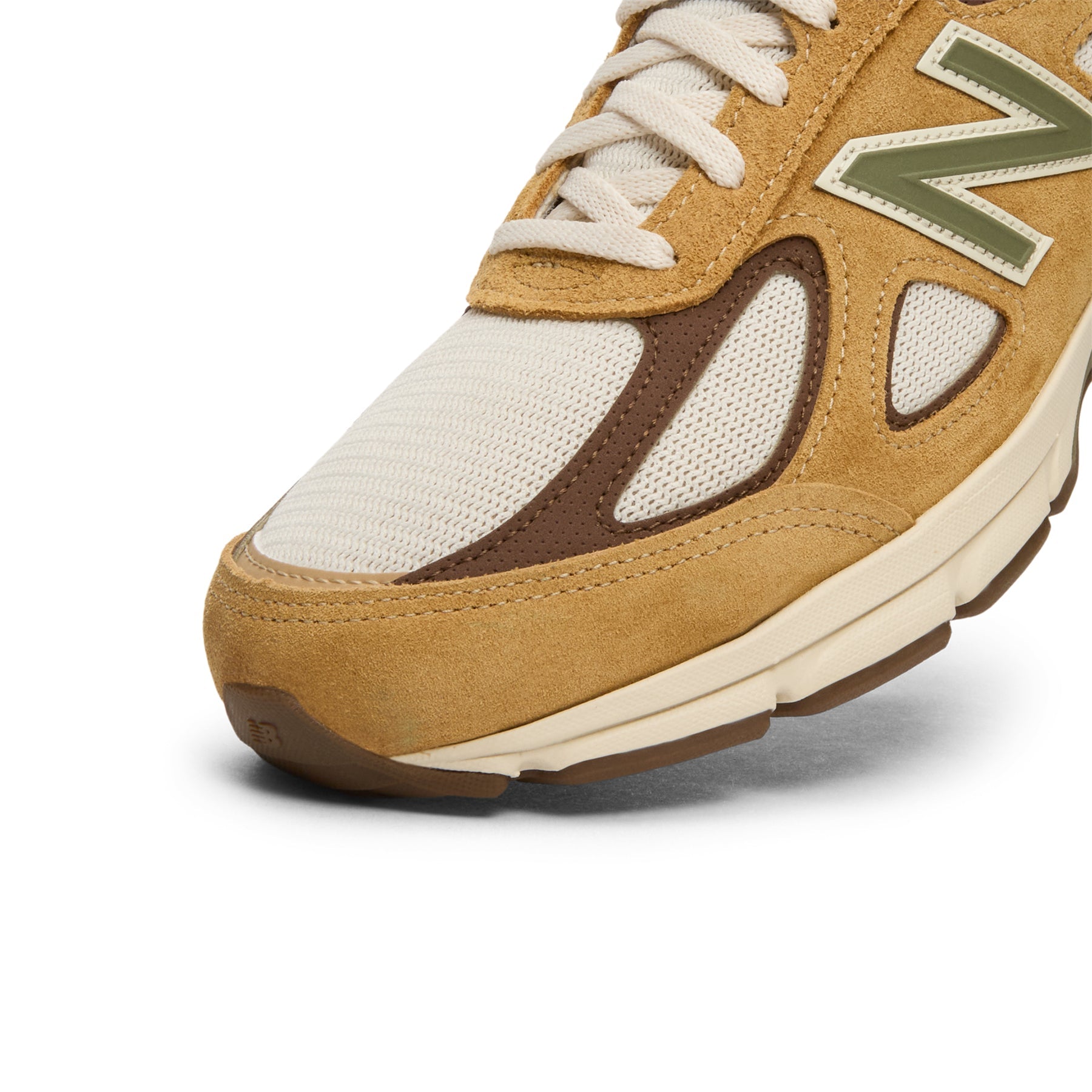 CNCPTS x New Balance 990v4 “Patina" (Pumpernickel/Dark Olivine)